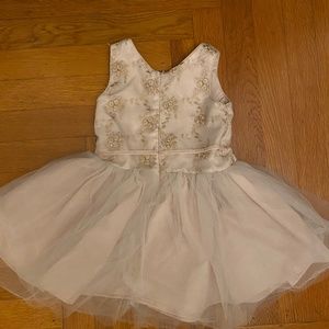 Beautiful rose gold flower girl dress 3T